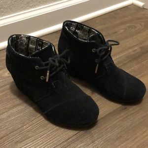 Toms Lace Up Booties
